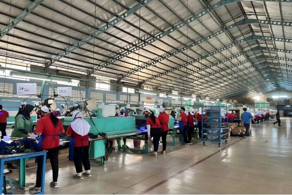 CARRY ON SHOES TRADING CO., LTD